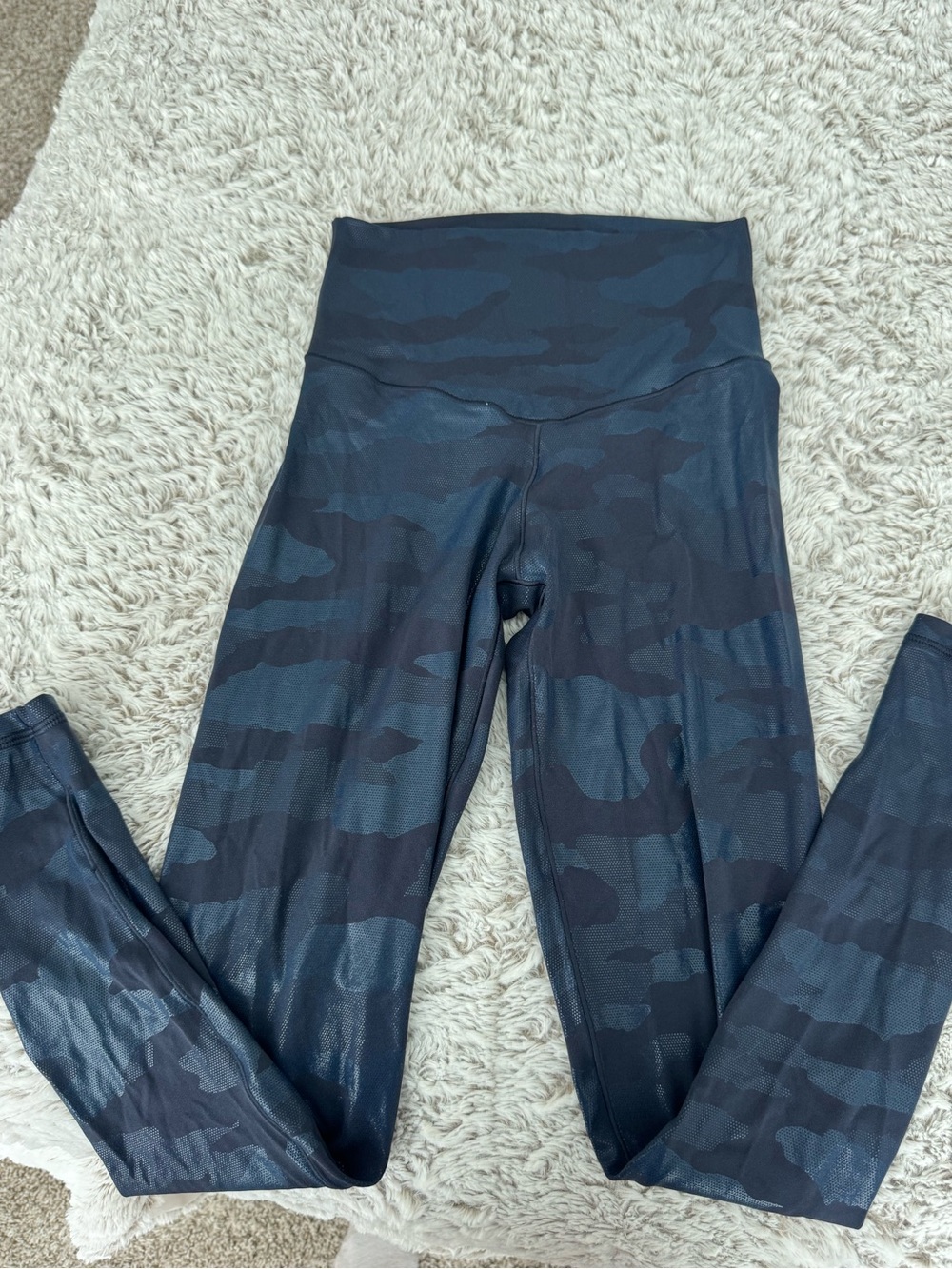 Offline by Aerie High-Waist Navy Camouflage Leggings